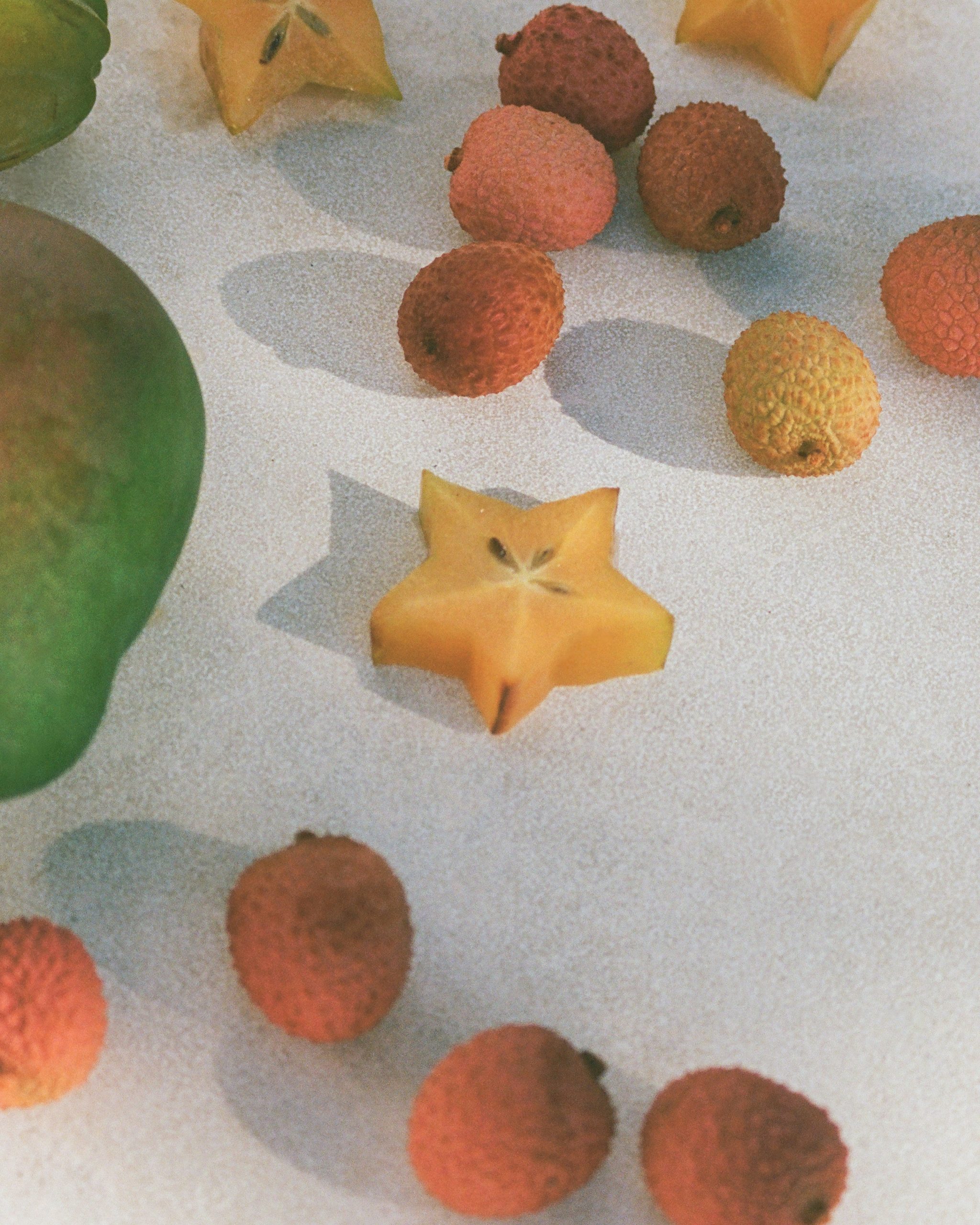 Sand Fog Starfruit Oud 12 oz scented candle - Image 2